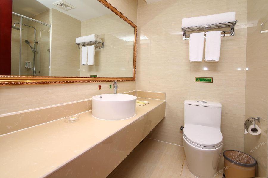 Vienna Hotel Shanghai Jiading New City Exterior photo