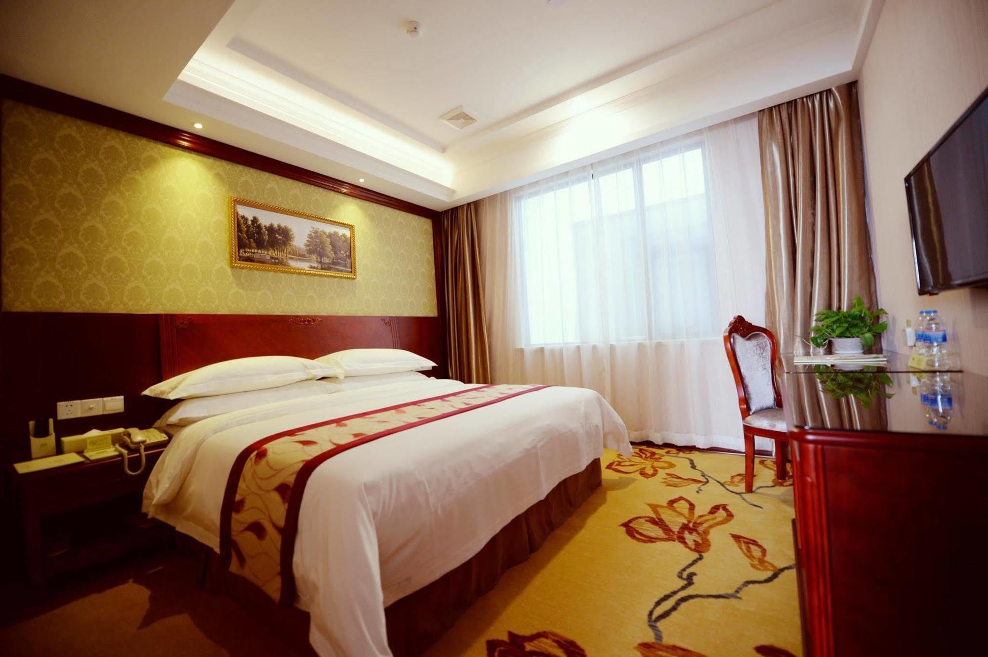 Vienna Hotel Shanghai Jiading New City Exterior photo